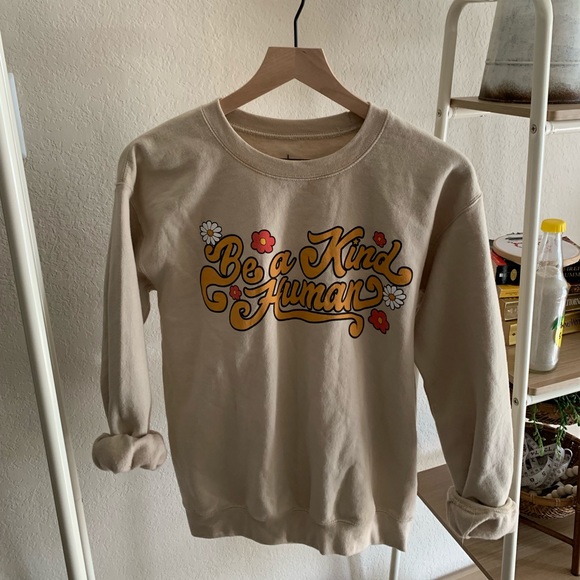 “Be a Kind Human” Cream Soft Sweatshirt Size S - Picture 7 of 8